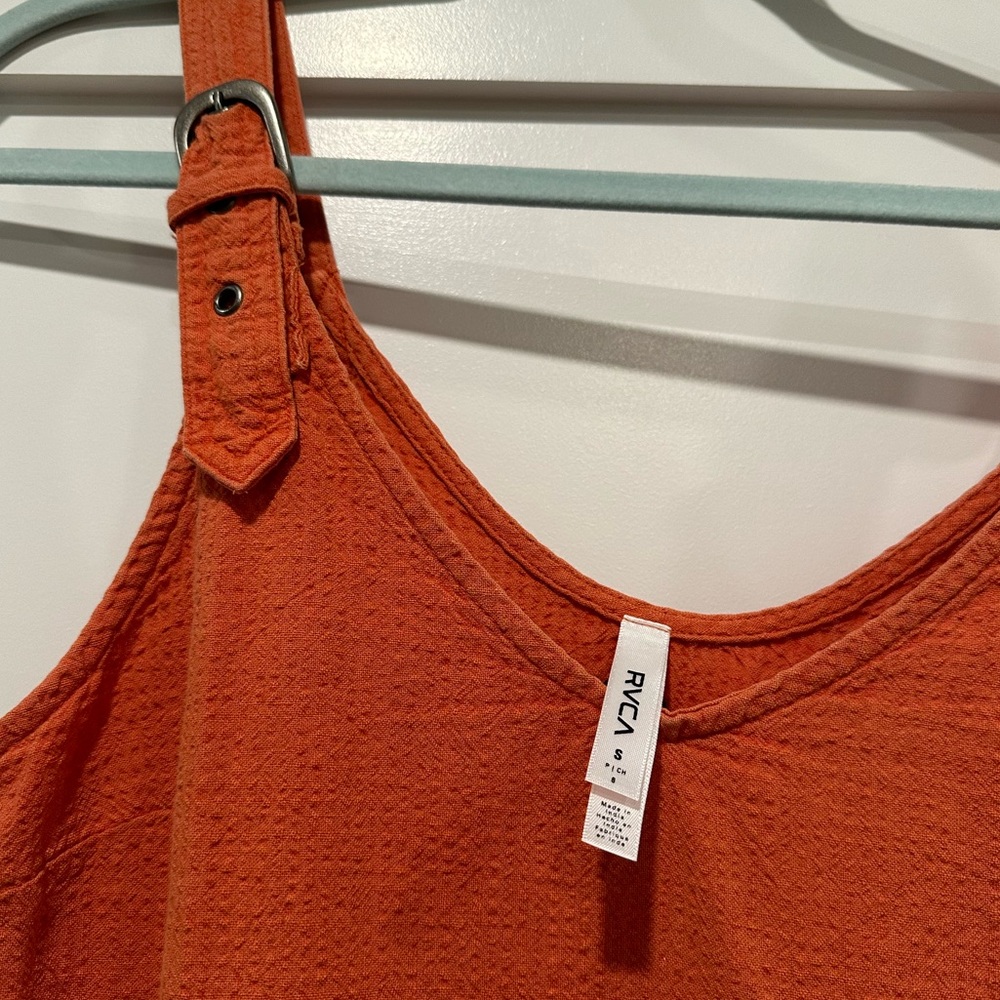 RVCA dress 🧡🍊